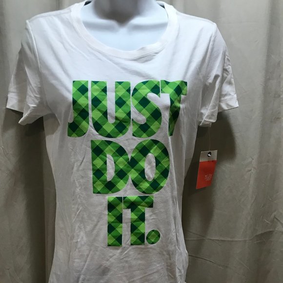 NWT Nike T-Shirt "JUST DO IT" - Picture 1 of 4